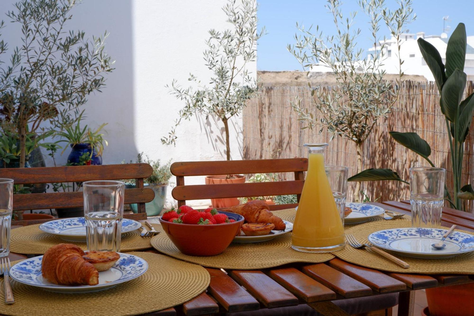 Spacious Terrace, Swimming Pool, Private Parking Olhao Exterior photo